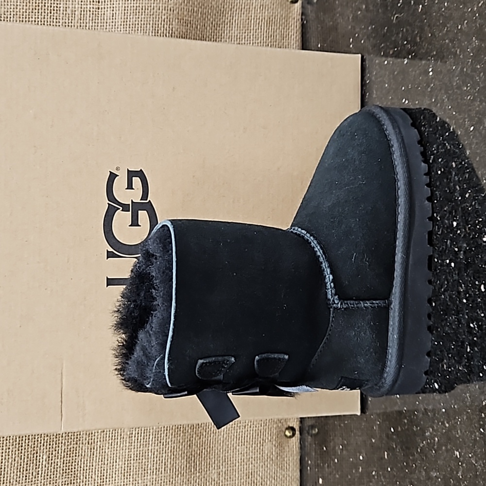NEW UGG TODDLER BAILEY BOW BLACK
